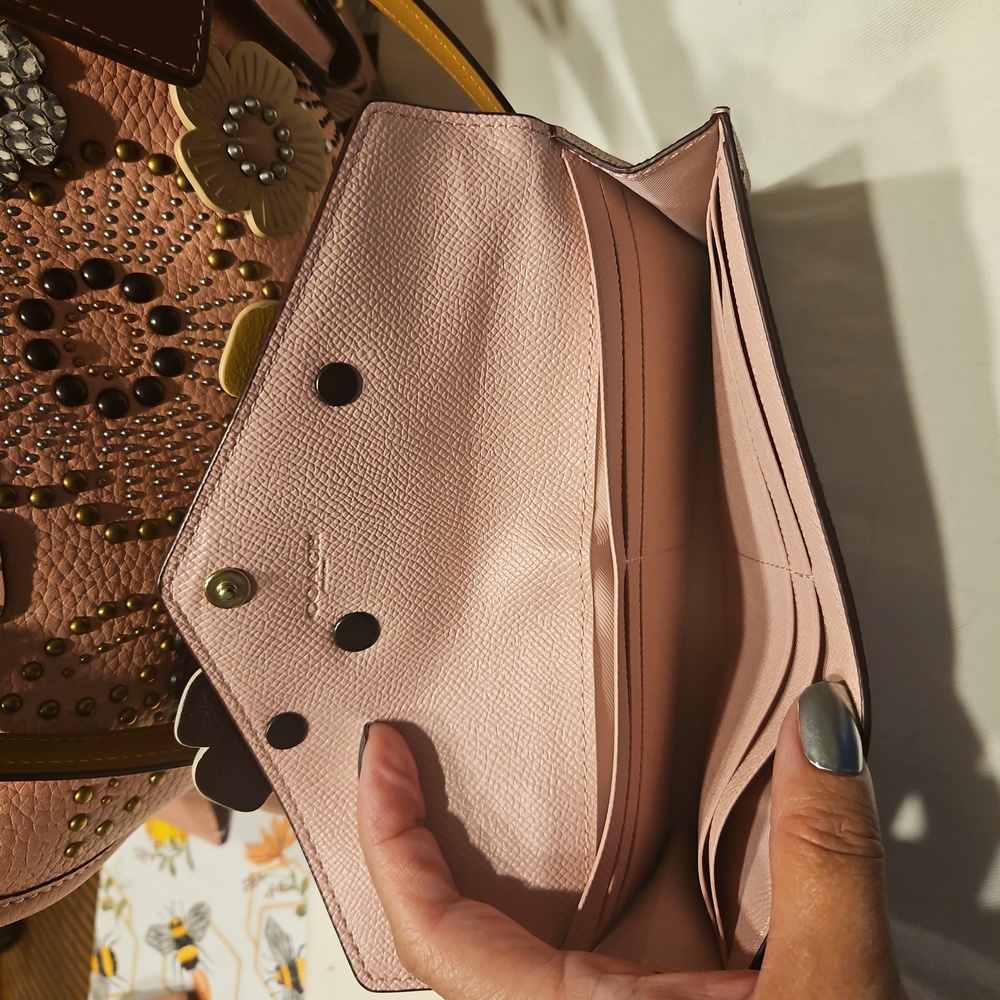 Coach Tea Rose Rogue Set - Picture 11 of 16